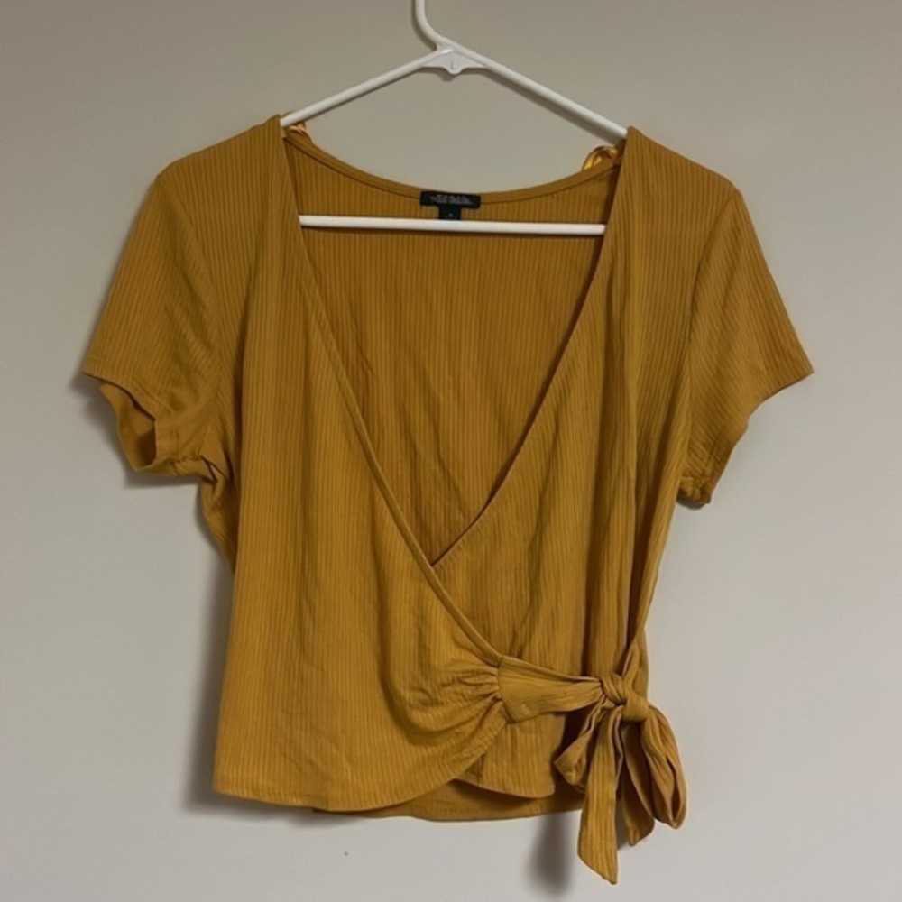 Wild Fable Mustard Side Tie V-Neck Shirt